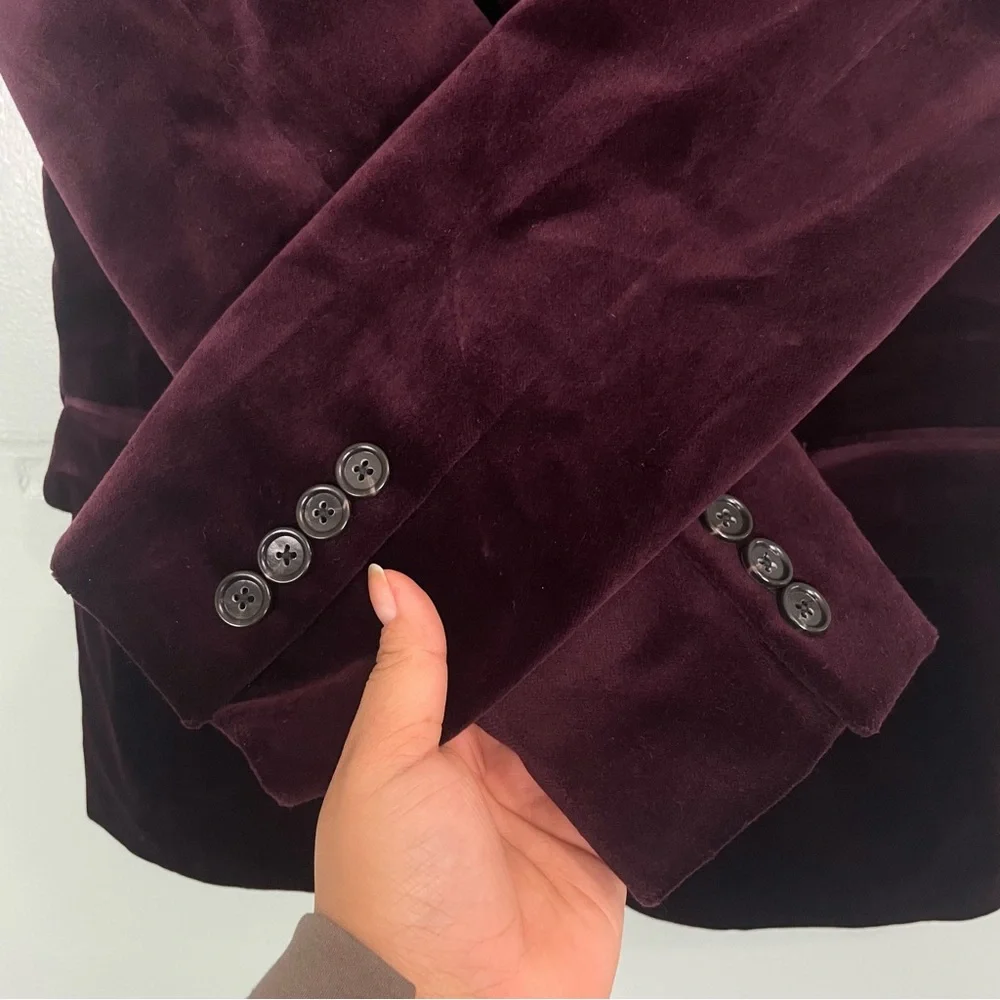 J.Crew Shawl Collar Dinner Jacket in Velvet Ludlow Slim Fit Vintage Cabernet 38R